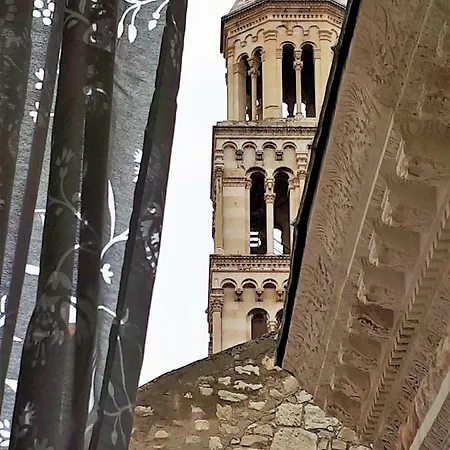 Apartman Beat Split